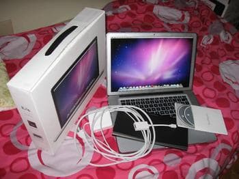 Apple MacBook Air MC506LLA 11.6-Inch Laptop