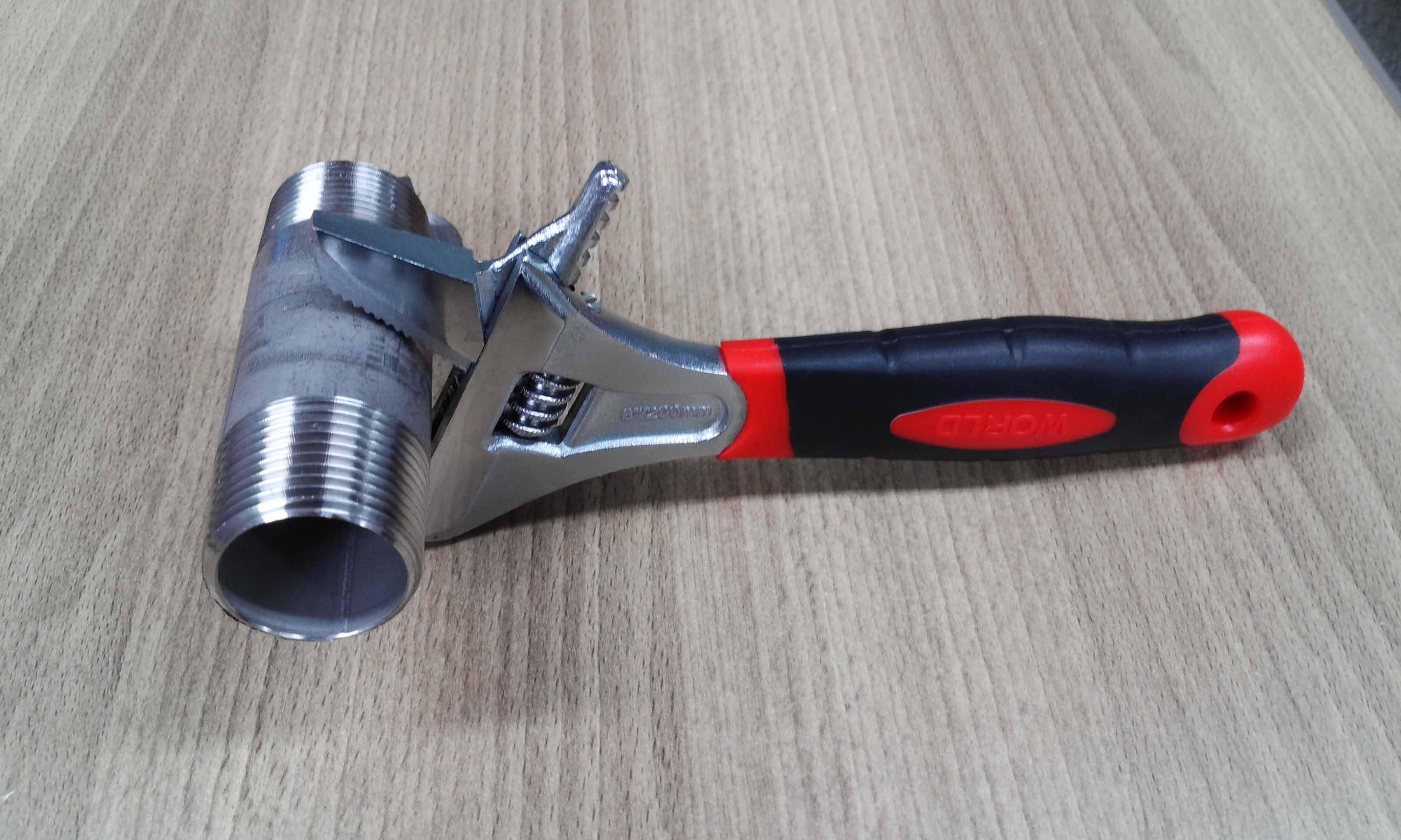 Q-Monkey & Pipe Consecutive Adjustable Wrench