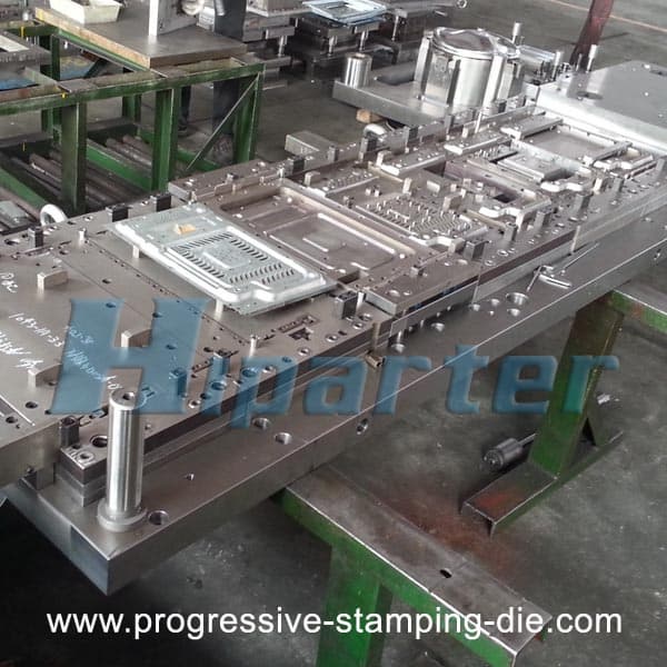 Progressive Stamping Die/ Stamping Mould