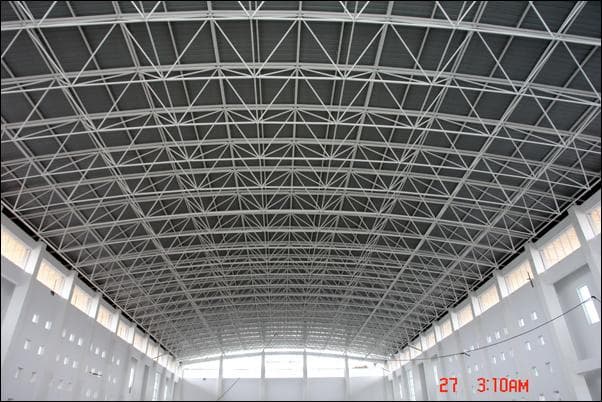 Arched roof steel structure