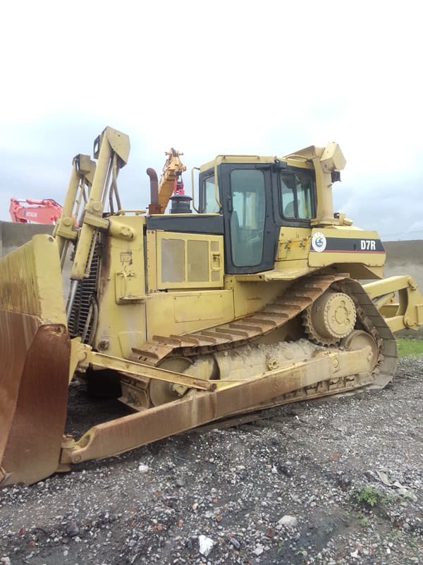 Used CAT Bulldozer D7R with good working cond