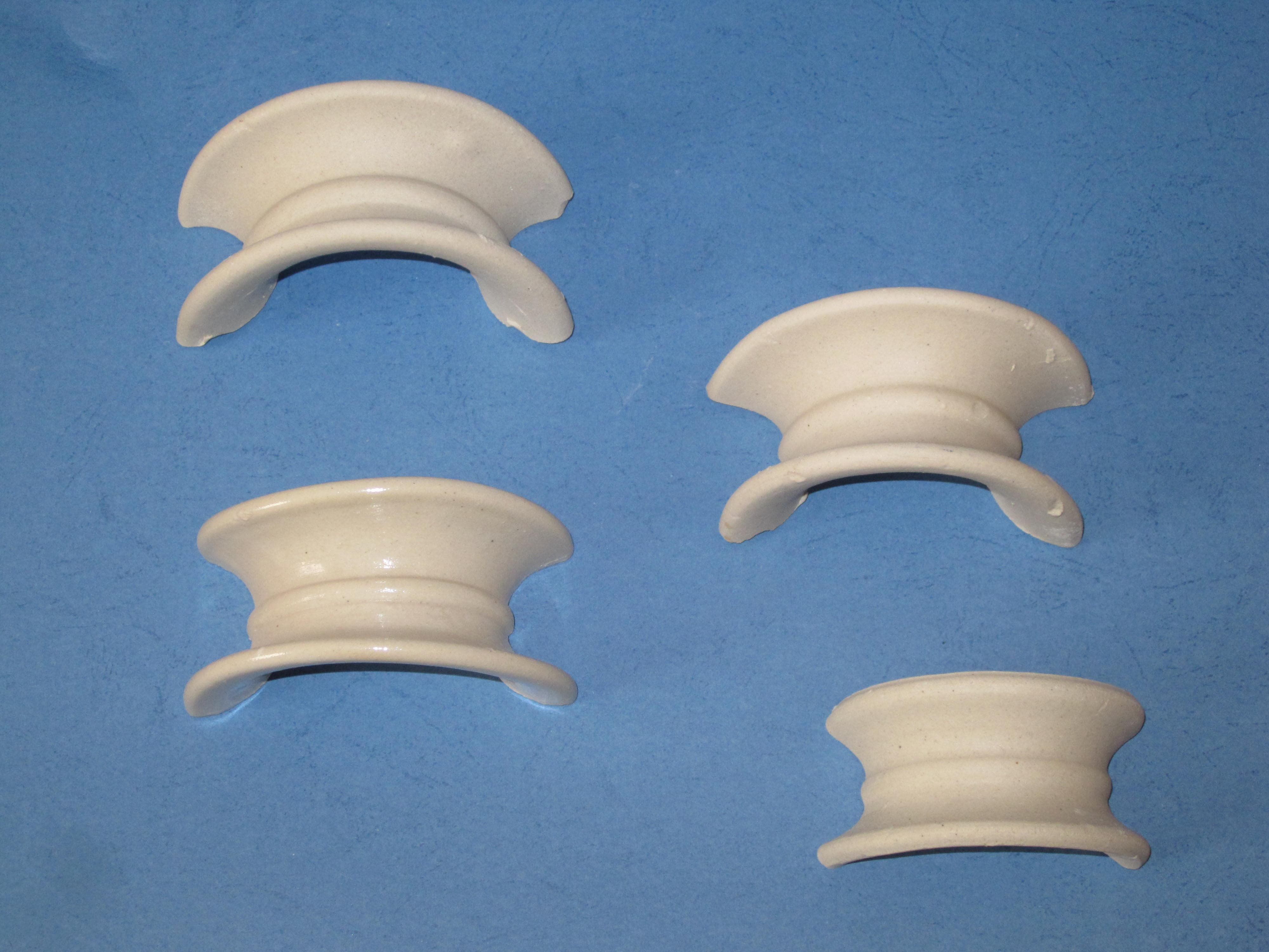 Ceramic intalox saddle for rto equipment