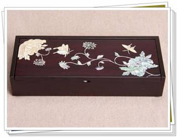 Wooden Pen Holder Inlaid with Mother of Pearl