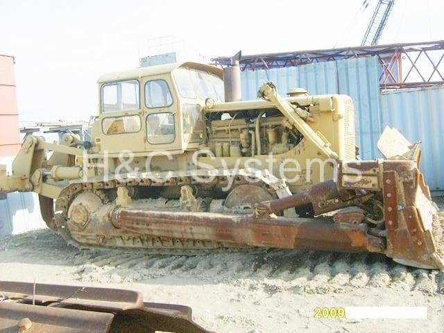 Bulldozer CAT D8H (1975)