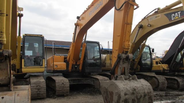 Used HYUNDAI Excavator R215-7 in good conditi