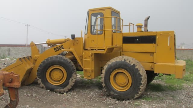 Used CAT Loader 950E in good condition