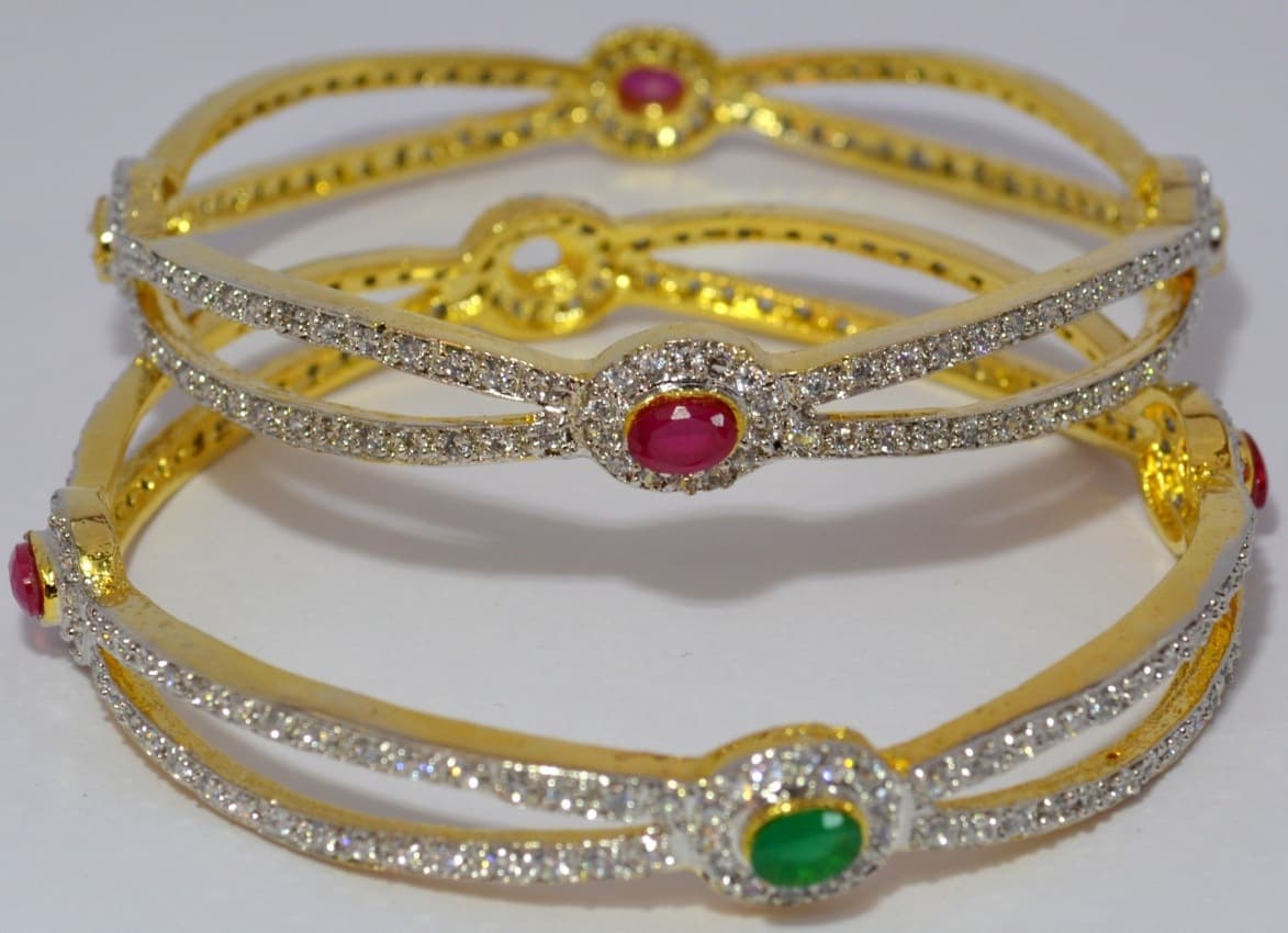 A D classic color stone Placed bangle