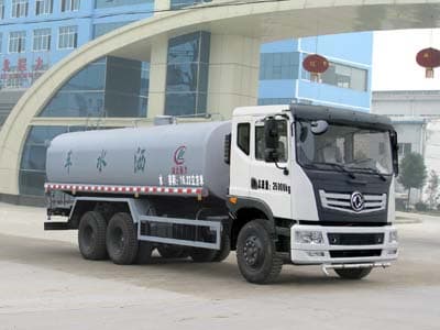 Dongfeng 15ton double bridge water tank truck