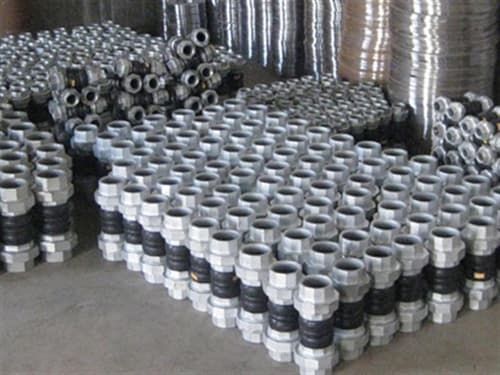 Threaded Rubber Expansion Joint FPT