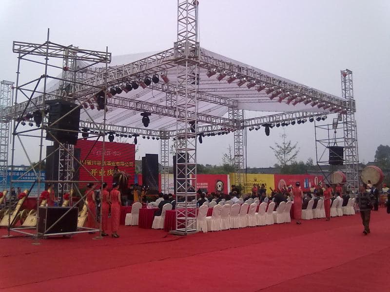 outdoor concert stage roof truss structure