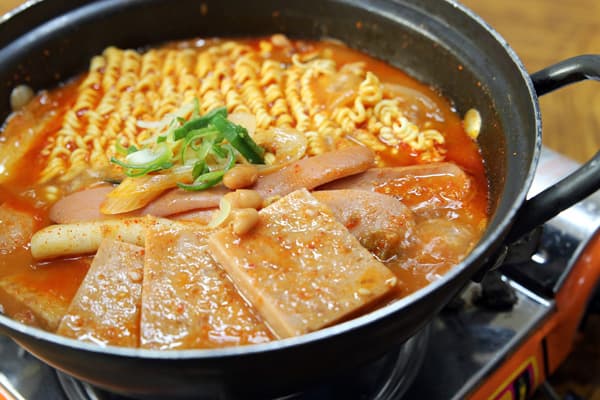 Ssangdari's Boodae Jjigae(Mixed soybean stew)