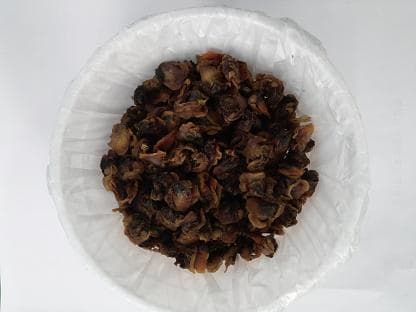 Dried cockles