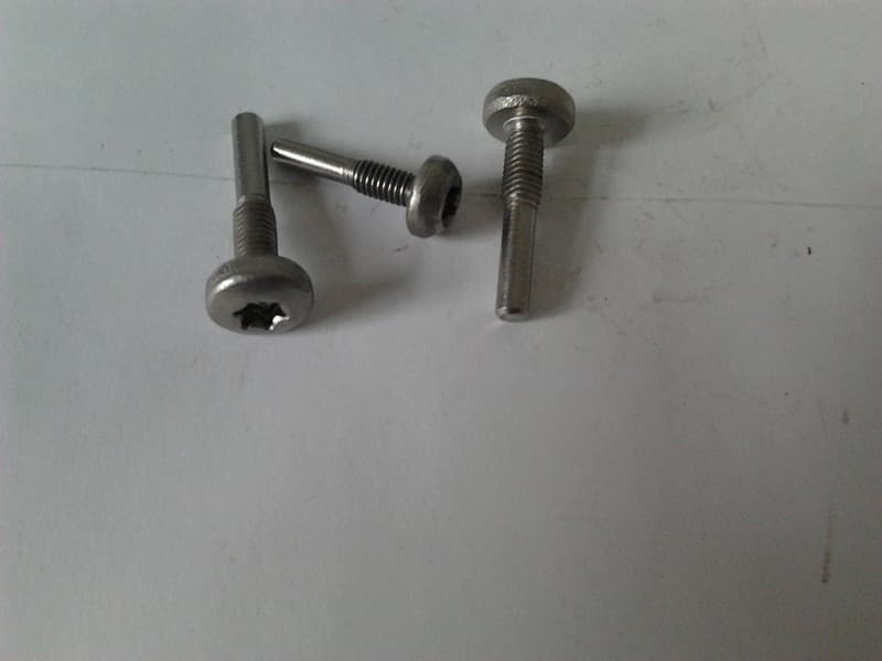 special Large head six lobe socket screw