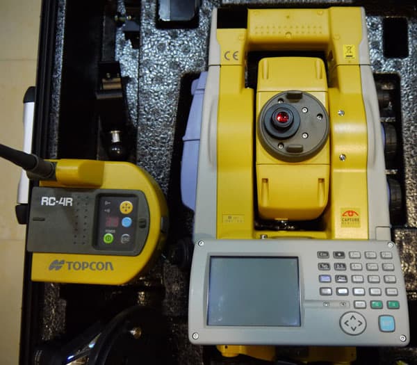 Topcon IS-201 Total Station Demo Condition